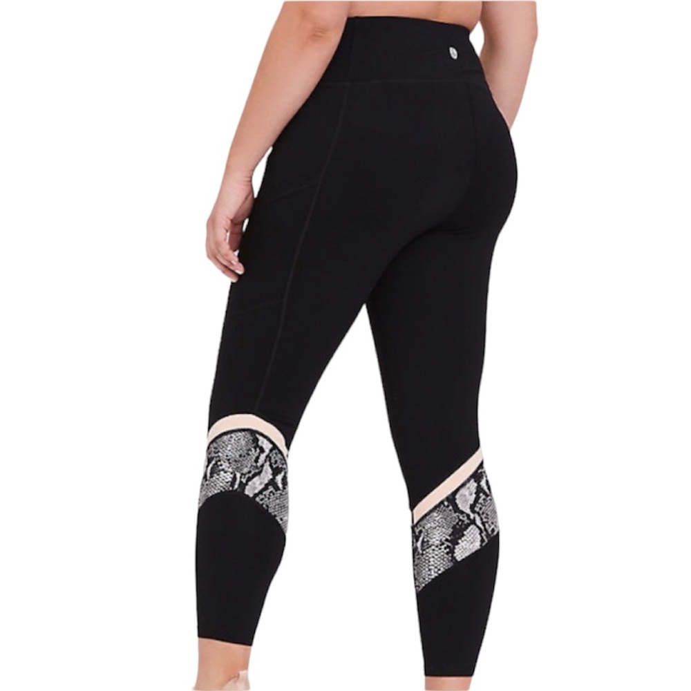 Torrid Snakeskin PrintInset Wicking Active Legging - Picture 2 of 10